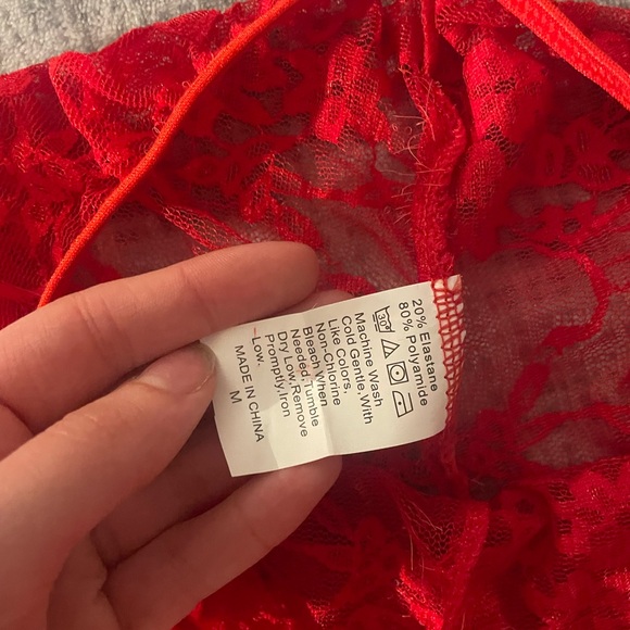 Floral Lace Lingerie Set - Picture 4 of 4